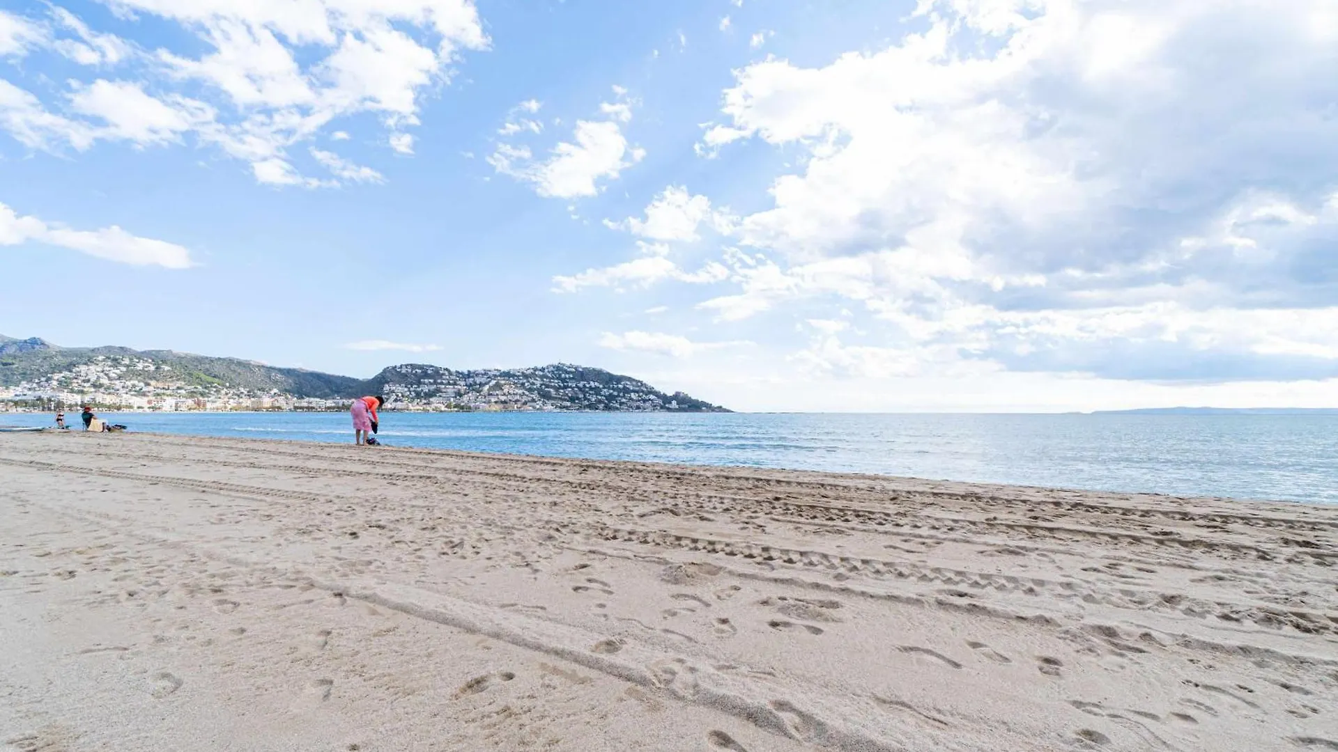 Jouvacations Apartamento Joanot Roses 0*,  İspanya