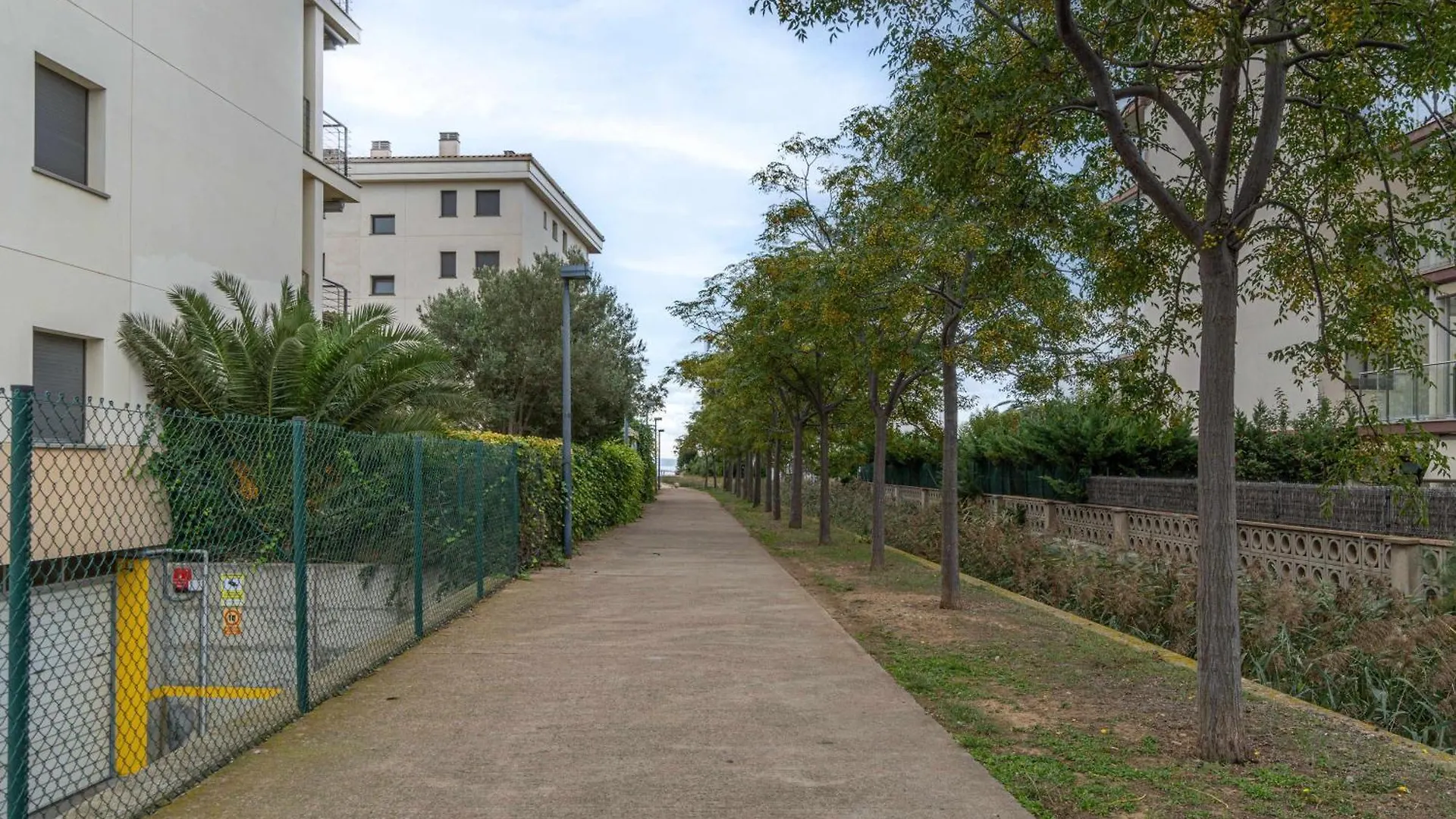 Jouvacations Apartamento Joanot Roses 0*,  İspanya